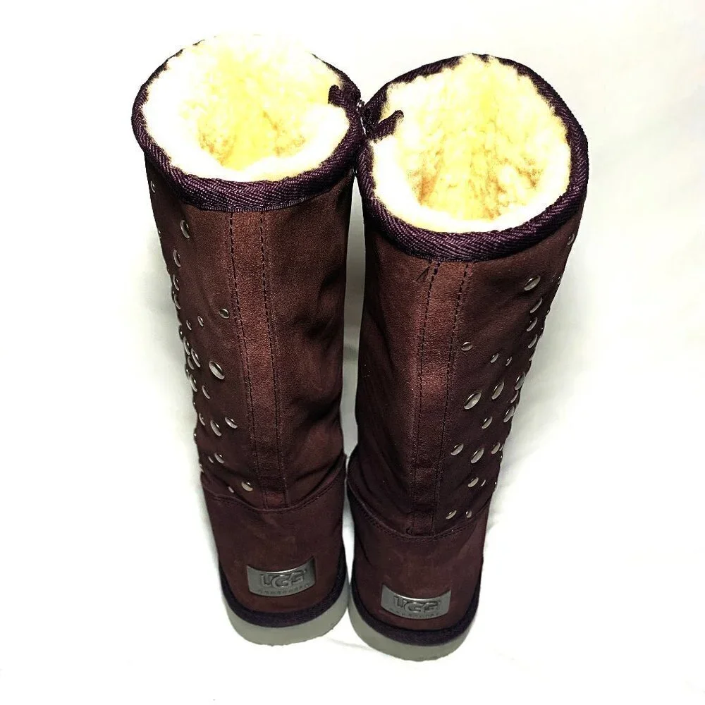 UGG Women Shoes Size 7 *